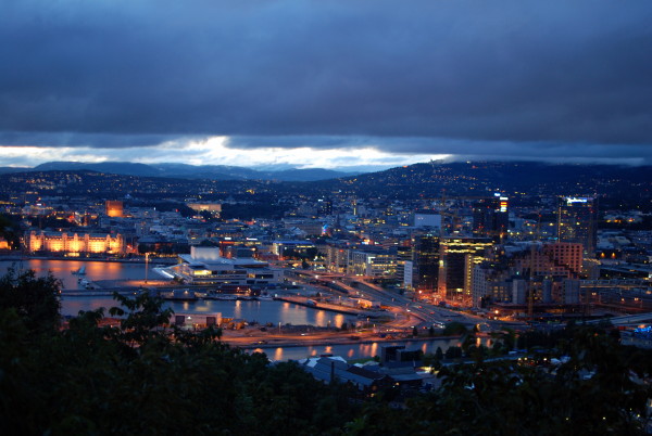 Панорама ночного Осло отзыв о поездке в Норвегию