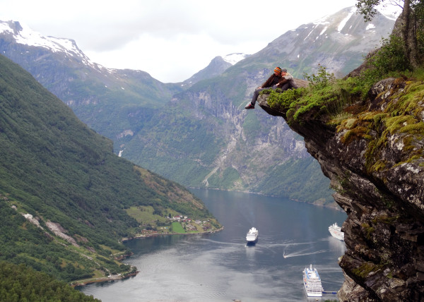 Поездка в Норвегию отчет гейрангер Flydalsjuvet