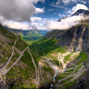 Лестница Троллей Норвегия место куда приезжают покатать