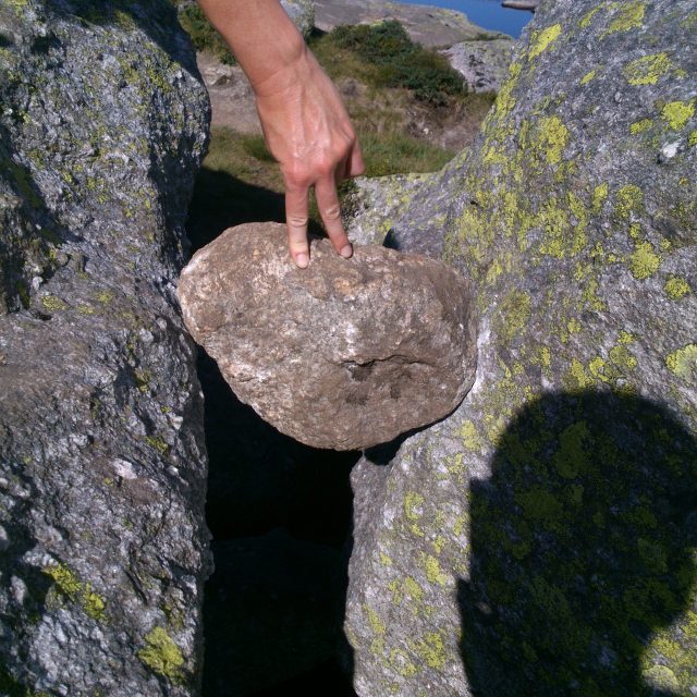 Small_kjeragbolten_joke